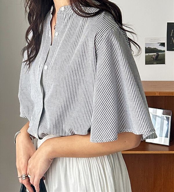 GeeRA（ジーラ）の「フレアー袖バンドカラーブラウス（ブラウス）」｜詳細画像