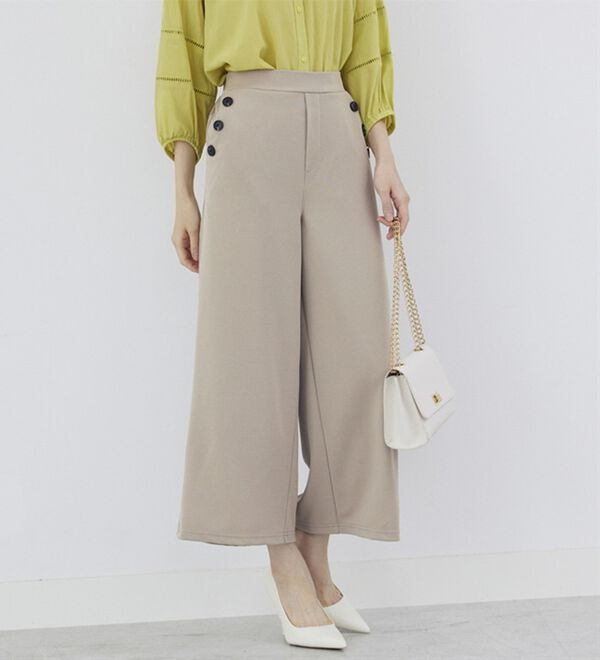 BELLUNA（ベルーナ）の「ジョーゼット素材釦使いワイドパンツ（その他パンツ）」｜詳細画像