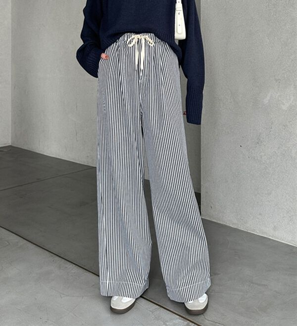 GeeRA（ジーラ）の「美脚見えイージーワイドデニムパンツ（フルレングスパンツ）」｜ストライプ柄