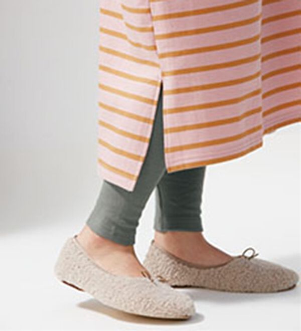 LAVIENNE（ラヴィエンヌ）の「綿混裏シャギーボーダーワンピース（パジャマ・ルームウェア）」｜詳細画像