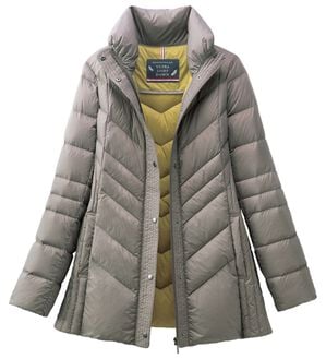 ルフラン（ルフラン）の「すっきり軽量ダウンジャケット（ダウンコート・ジャケット・ベスト）」｜モカ系