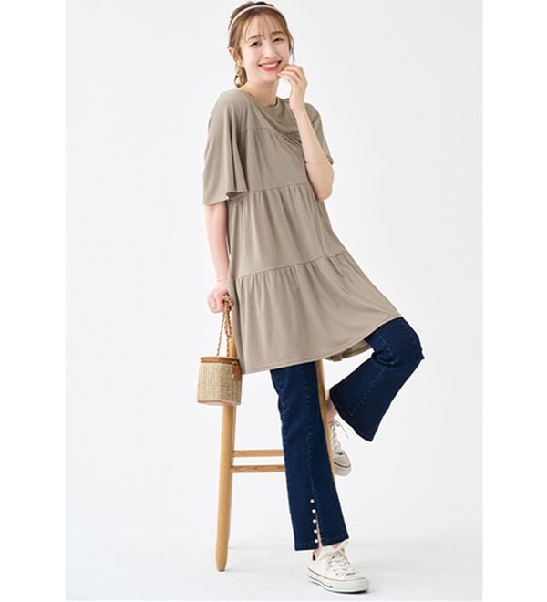 alotta（アロッタ）の「フロントスリットパール調ストレッチパンツ（フルレングスパンツ）」｜詳細画像