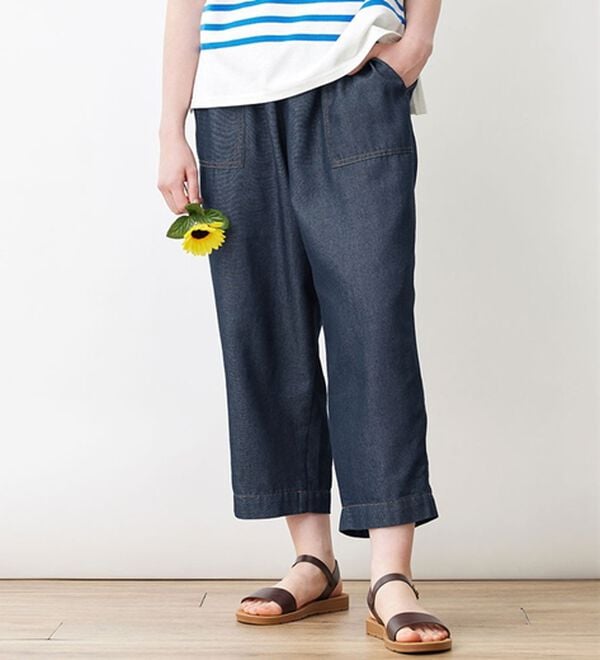 Viola e Viola（ヴィオラ エ ヴィオラ）の「デニム素材ゆるシルエットバルーンパンツ（その他パンツ）」｜ネイビー