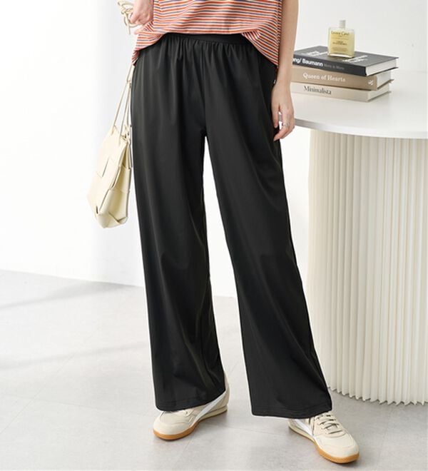 Viola e Viola（ヴィオラ エ ヴィオラ）の「さらテロ楽ちんストレートパンツ【選べる丈】（フルレングスパンツ）」｜ブラック