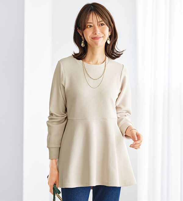 BELLUNA（ベルーナ）の「裏起毛ふくれジャカードペプラムチュニック（チュニック）」｜アイボリー