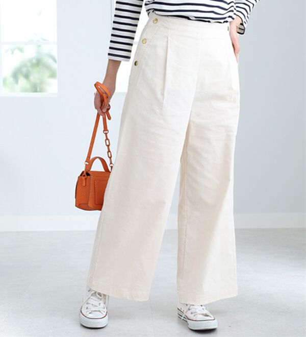 BELLUNA（ベルーナ）の「コーデュロイ素材ワイドパンツ（ワイドパンツ・ガウチョ）」｜オフ白