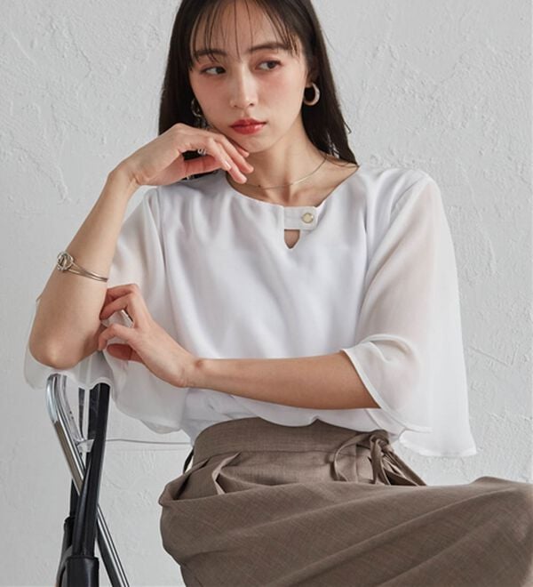 RANAN（ラナン）の「【ひんやり】フレアー袖シフォンブラウス（ブラウス）」｜詳細画像