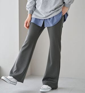 BELLUNA（ベルーナ）の「シュッと体型カバー！ジャストフィットフレアーパンツ（フルレングスパンツ）」｜グレー