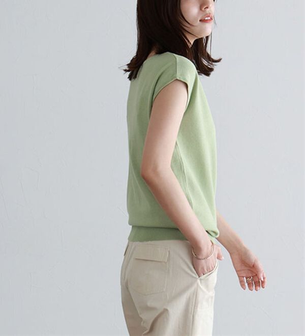 Pierrot（ピエロ）の「【選べる２ネック】シルクタッチフレンチスリーブニット（ニット・セーター）」｜詳細画像