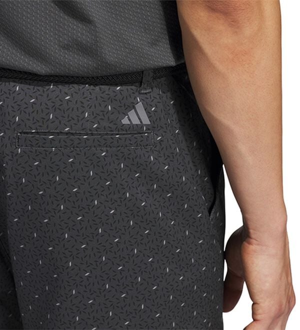 「ａｄｉｄａｓ　ゴルフ　スモールリーフ　プリントショートパンツ（メンズハーフパンツ）」｜詳細画像