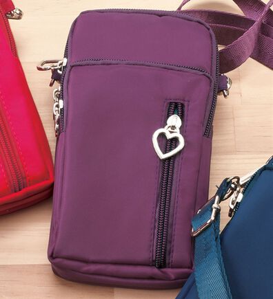 「はっ水加工の多機能携帯ポーチ（ポーチ）」