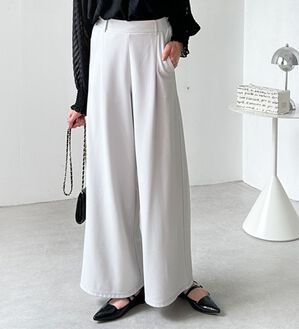 GeeRA（ジーラ）の「美脚ストレッチワイドパンツ（ワイドパンツ・ガウチョ）」｜ライトグレー