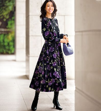 BELLUNA（ベルーナ）の「花柄プリントベロアワンピース（プリントワンピース）」