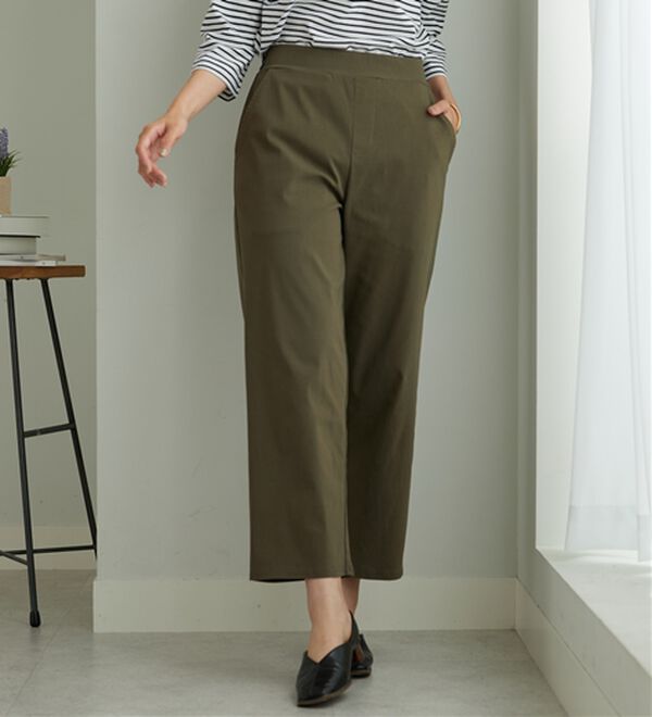 BELLUNA（ベルーナ）の「のびのびストレッチ美脚ストレートパンツ（ワイドパンツ・ガウチョ）」｜カーキ