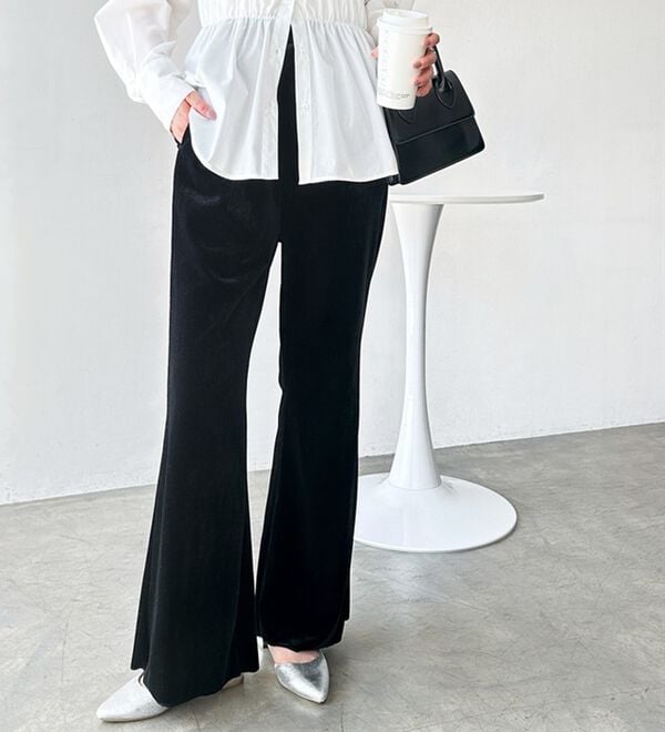 GeeRA（ジーラ）の「ベロアフレアパンツ（フルレングスパンツ）」｜詳細画像