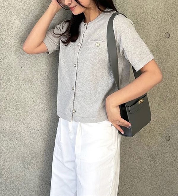 GeeRA（ジーラ）の「ゴールドボタンニットカーデ（ニットカーディガン）」｜詳細画像