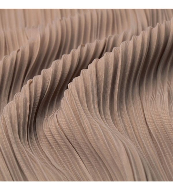 LAVIENNE（ラヴィエンヌ）の「さらっと軽いプリーツセットアップ（セットアップ）」｜詳細画像