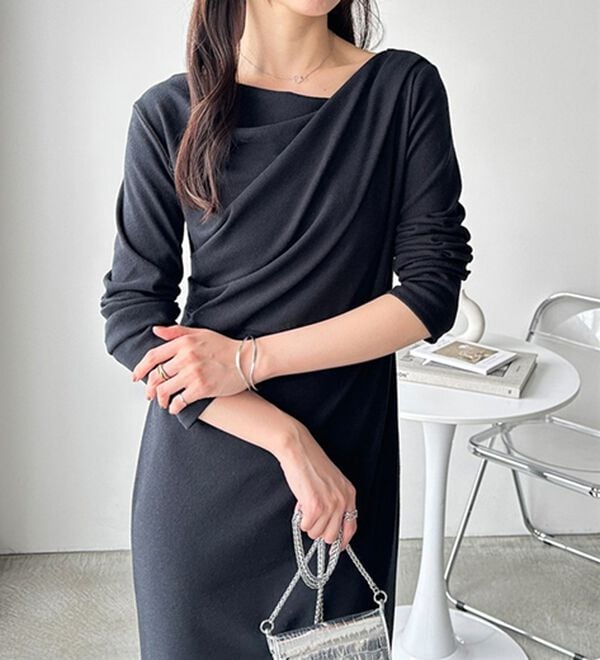 GeeRA（ジーラ）の「ドレープデザインワンピース（その他ワンピース）」｜詳細画像