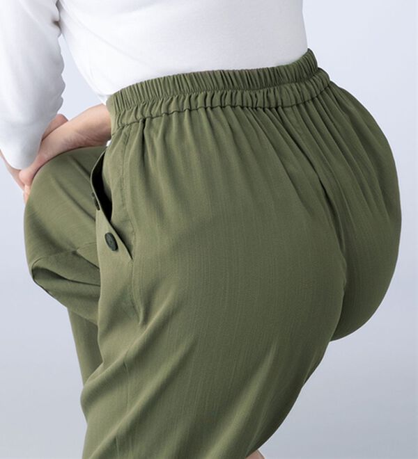 ルフラン（ルフラン）の「強撚スラブ釦デザインパンツ（フルレングスパンツ）」｜詳細画像