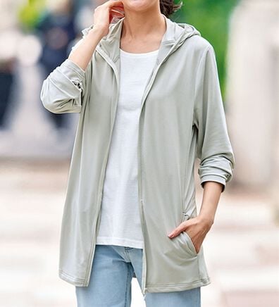 BELLUNA（ベルーナ）の「ひさし付！ＵＶ対策軽量パーカー（パーカー）」