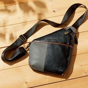 「＜ゴールデンベア＞スマートボディショルダー（メンズボディバッグ・ウエストポーチ）」｜ブラック