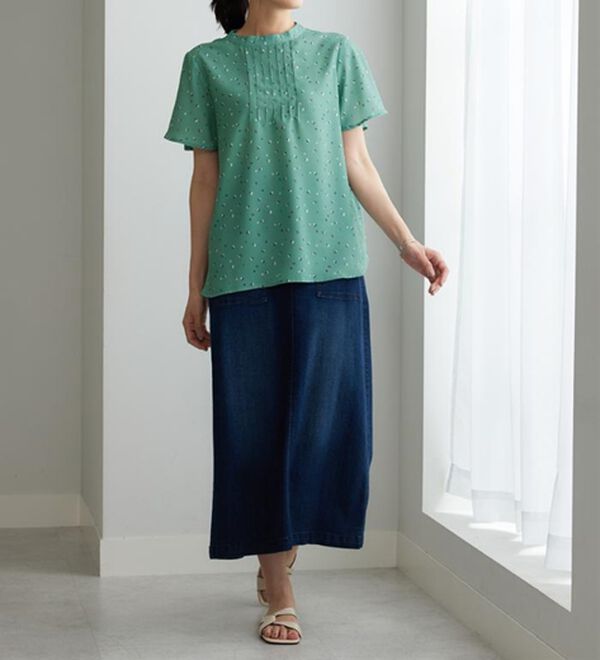 BELLUNA（ベルーナ）の「小紋柄タック使い袖フレアーブラウス（ブラウス）」｜詳細画像