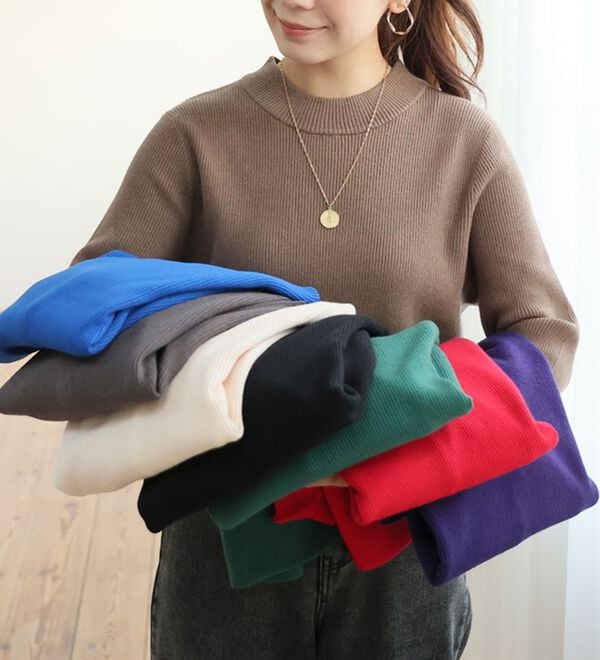 A HAPPY MARILYN（アハッピーマリリン）の「【Ｌ～６Ｌ】モックネック／ハイネックから選べる Ｔシャツ感覚で着られる（もっちりｖｅｒ）リブニット（ニット・セーター）」｜詳細画像