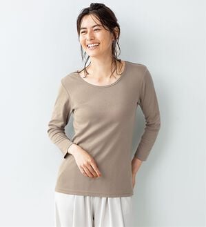 LAVIENNE（ラヴィエンヌ）の「＜カラフルコットン＞綿１００％クルーネックプルオーバー（８分袖）（肌着・インナーウェア）」｜モカ