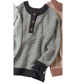 BELLUNA（ベルーナ）の「前後２ＷＡＹで着られるカラフルニット（ニット・セーター）」｜ブラック系