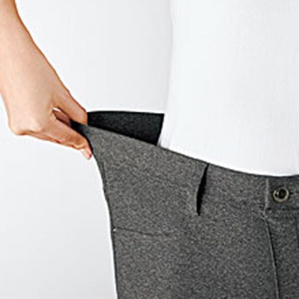 BELLUNA（ベルーナ）の「なめらかボンディング素材美脚ストレートパンツ（フルレングスパンツ）」｜詳細画像