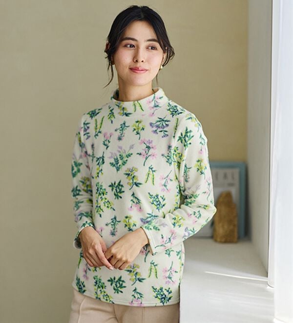 LAVIENNE（ラヴィエンヌ）の「【薄いのに暖かい】薄手ストレッチフリースのプリントハイネック長袖（ニット・セーター）」｜詳細画像