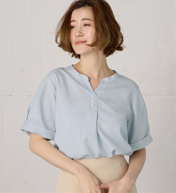 BELLUNA（ベルーナ）の「麻調合繊パール付タックデザインブラウス（ブラウス）」｜詳細画像