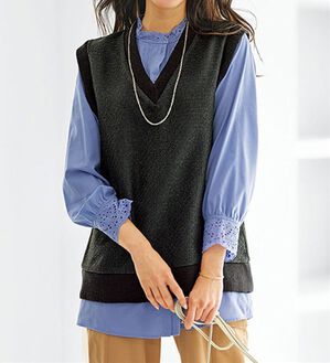 BELLUNA（ベルーナ）の「ツイード調素材Ｖネックデザインベスト（ベスト）」｜黒系