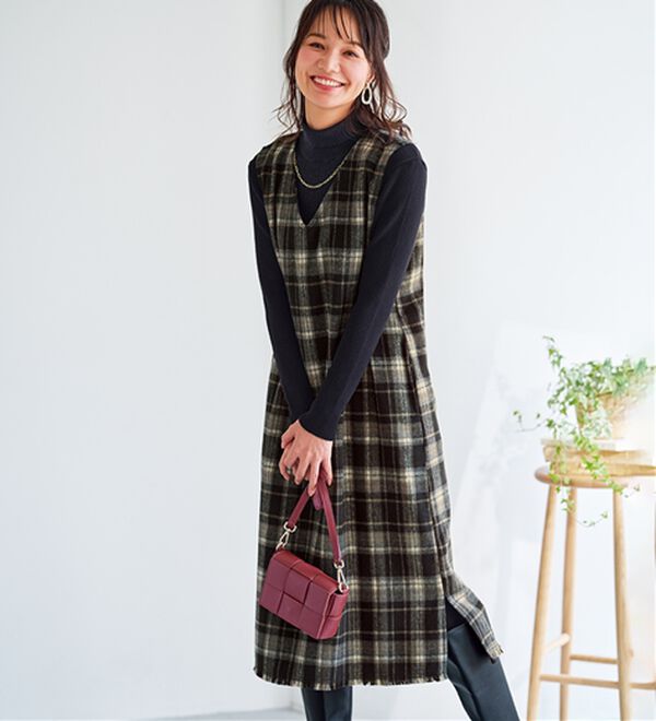 BELLUNA（ベルーナ）の「ポケット付！ふんわり起毛素材ジャンパースカート（ジャンパースカート）」｜詳細画像