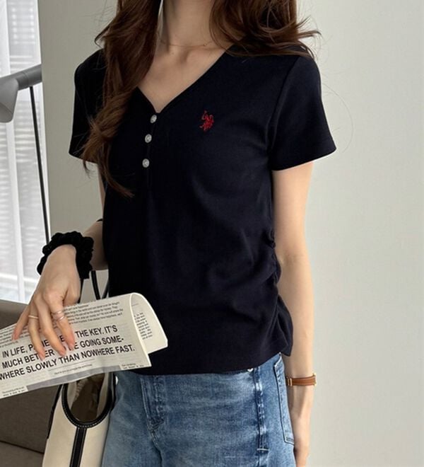 GeeRA（ジーラ）の「【ＵＳ．ＰＯＬＯ．ＡＳＳＮ】接触冷感Vネックヘンリーリブカットソー（カットソー）」｜詳細画像