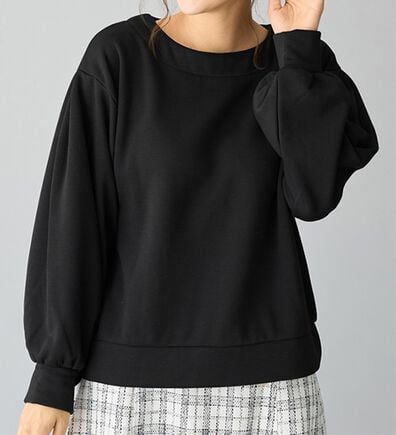 alotta（アロッタ）の「あったか裏ファー袖タックスウェット（カットソー）」