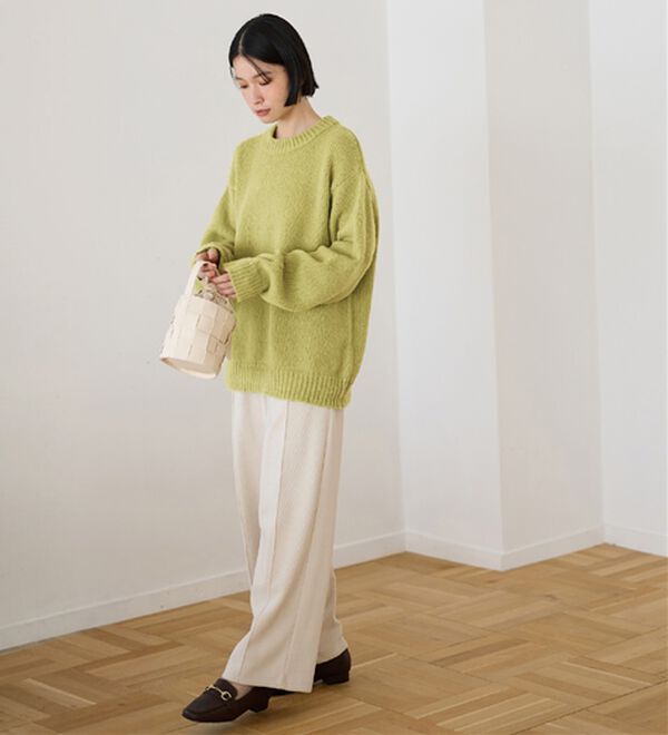 Viola e Viola（ヴィオラ エ ヴィオラ）の「ゆるっとふんわり素材ニット（ニット・セーター）」｜詳細画像