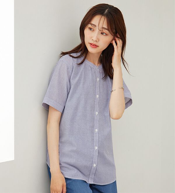 BELLUNA（ベルーナ）の「ギャザー使いバンドカラーブラウス（ブラウス）」｜詳細画像