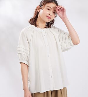 Viola e Viola（ヴィオラ エ ヴィオラ）の「ふんわりタック袖ブラウス（ブラウス）」｜詳細画像