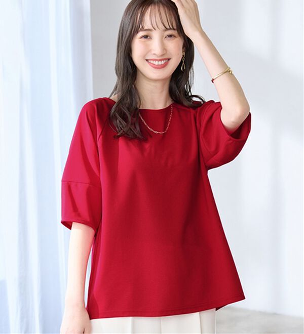 alotta（アロッタ）の「【接触冷感】さらっと上品ランタンスリーブカットソー（カットソー）」｜レッド／５分丈