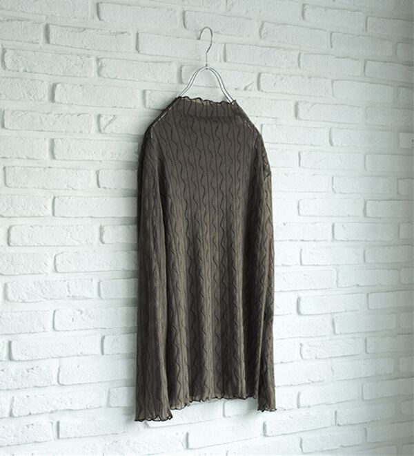 BELLUNA（ベルーナ）の「波柄立体ジャカードシアーインナー（カットソー）」｜詳細画像