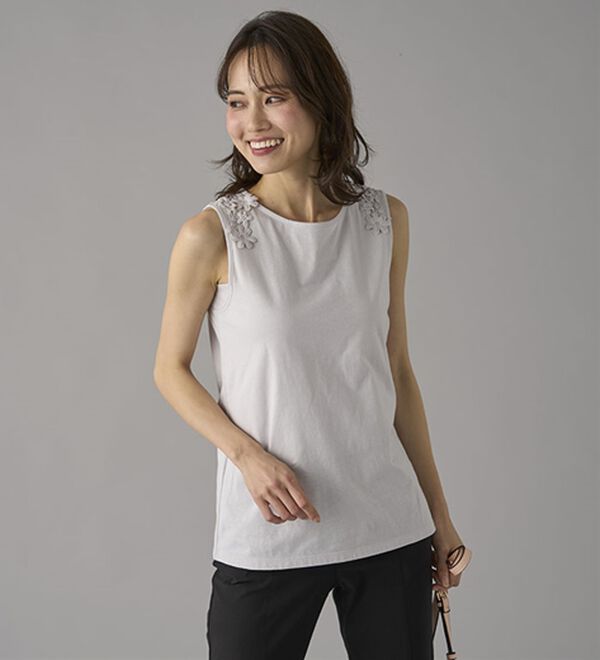 BELLUNA（ベルーナ）の「綿混素材脇汗対策フラワーレースインナー（タンクトップ・キャミソール）」｜詳細画像