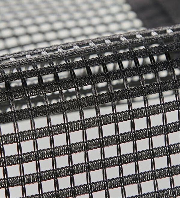 BELLUNA（ベルーナ）の「＜涼やかにきちんと見え！＞刺しゅう切替ピンタック使いベスト（ベスト）」｜詳細画像