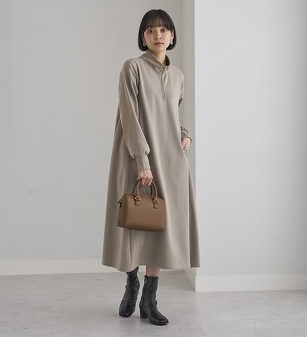 BELLUNA（ベルーナ）の「ポケット付ハーフジップフレアーワンピース（カットソーワンピース）」｜詳細画像