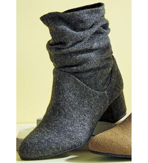 BELLUNA（ベルーナ）の「くしゅっと小洒落感ニットブーツ（ブーツ）」｜グレー