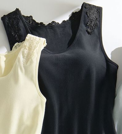 LAVIENNE（ラヴィエンヌ）の「カップ付バックレースタンクトップ（肌着・インナーウェア）」