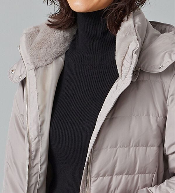 BELLUNA（ベルーナ）の「フレンチダウン使い細見えキルト切替ロングコート（ロングコート）」｜詳細画像