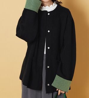 BELLUNA（ベルーナ）の「配色デザインふんわりニットジャケット（ハーフコート）」｜黒／グリーン