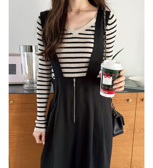 GeeRA（ジーラ）の「フロントジップハイウエストサロペット（オールインワン）」｜ブラック