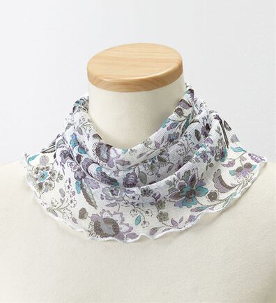 BELLUNA（ベルーナ）の「シルク１００％やわらかネックカバー（ストール・スカーフ・マフラー）」